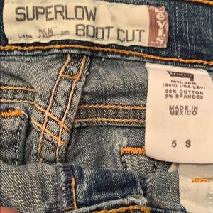 COPY - Women’s Levi’s 518 size 5s